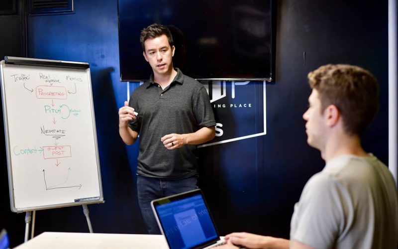 software development, guest post, content writing-4165307.jpg