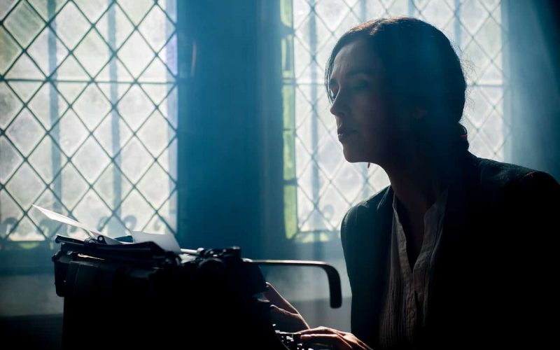 writer, typewriter, author-1421099.jpg